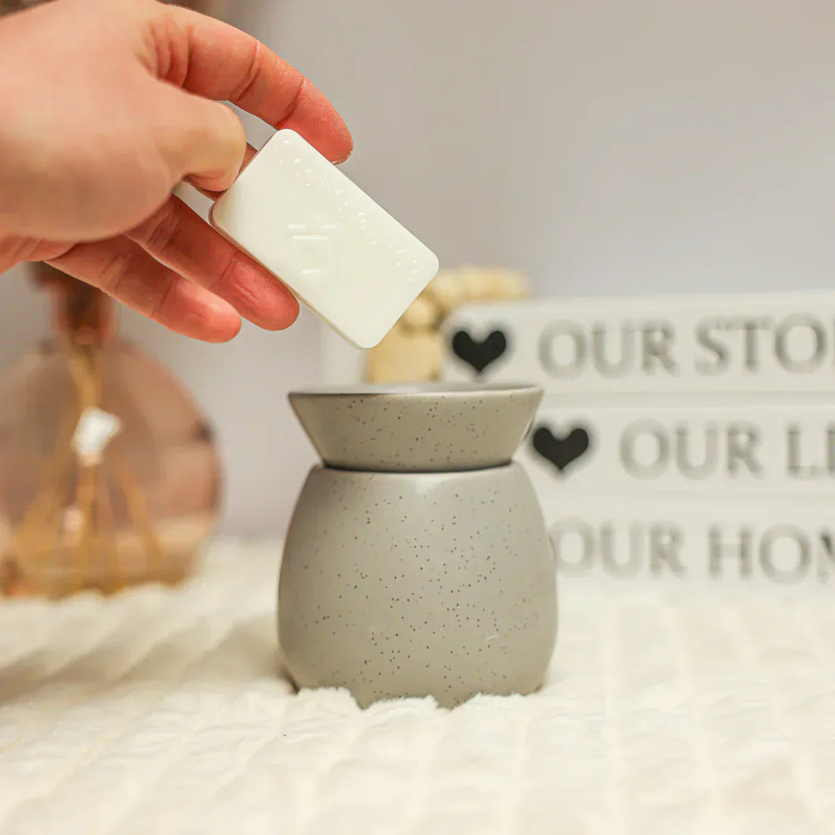 How Scent Notes Influence the Burn Time and Scent Throw Of Wax Melts